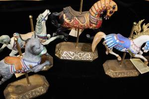 lot 31 image: Collection of 4 Willits Designs Limited Edition Carousel Horses and Cat