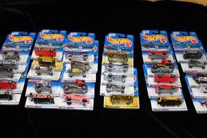 lot 50 image: Lot of 30 Brand New Hot Wheels  Includes Phantastique, Phaeton, Monte Carlo Concept, Deuce Roadster & More