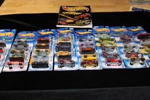 lot 51 image: Lot of 35 Brand New Hot Wheels Cars  Collectors Guide  Rare Casts & Classics