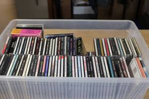 lot 70 image: Over 200 CDS Jazz Pop Country Classical etc