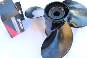 lot 98 image: Brand New Boat Propeller 13.75x15p