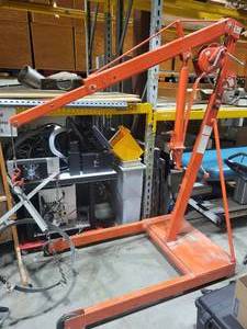 lot 6 image: Thern Inc Engine Hoist (585097)