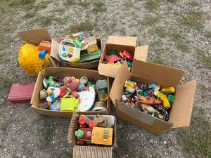 lot 26 image: Toys