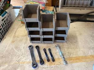 lot 56 image: Hand Tools & Garage Organizers