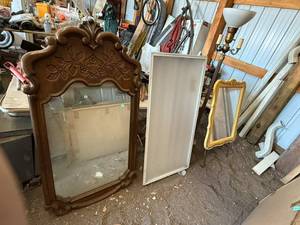 lot 68 image: Mirrors, Light Fixture & Lamp