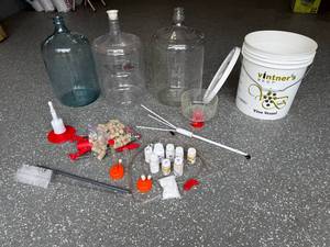 WINE MAKING EQUIPMENT