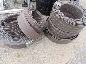 lot 53 image: 5 Rolls of Heavy Duty Lawn Edging