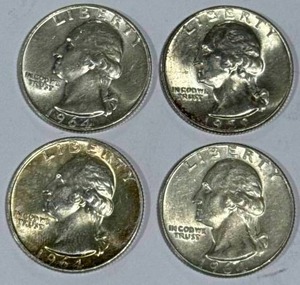 lot 17 image: Lot of 4 Silver (90%) Washington Quarters