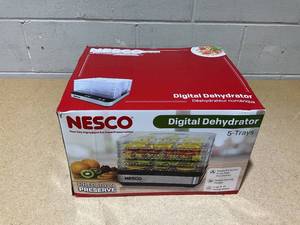 lot 265 image: NESCO 5 Clear Tray Rectangular Dehydrator with Digital Timer