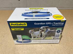 lot 24 image: PetSafe Guardian GPS  Tracking Dog Wireless Fence Collar, Over 34 Acres