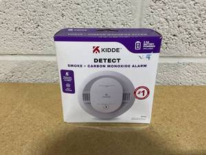 lot 388 image: Kidde Battery-Operated Combination Smoke & Carbon Monoxide Detector