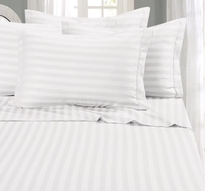 lot 426 image: Full Size Hotel Style Egyptian Cotton Damask Stripe Sheet Set