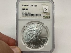 lot 19 image: 2006 NGC ASE MS69