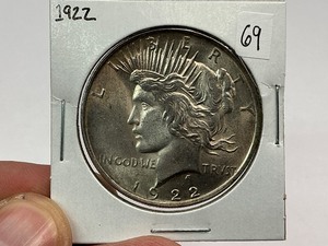 lot 69 image: 1922 Silver Peace Dollar