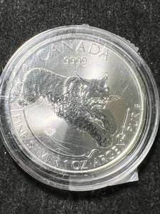 lot 41 image: 2017 CANADIAN TIGER 1 TROY OZ .9999 FINE SILVER IN AIRTITE