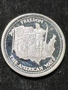lot 47 image: 1 TROY OZ .999 FINE SILVER JOHNSON MATTHEY ROUND
