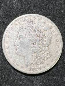 lot 68 image: 1921-S US MORGAN SILVER DOLLAR