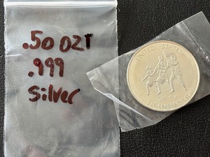 lot 10 image: Silver Devils Lake Coin Club Medallion