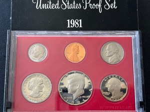 lot 48 image: 1981-S Proof Set