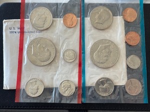 lot 51 image: 1974 P & D Mint Set