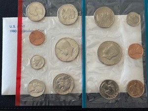 lot 54 image: 1980 P & D Mint Set