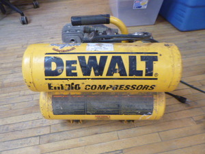 lot 13 image: DeWalt Portable Electric Air Compressor