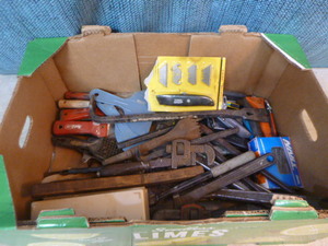 lot 21 image: Garage Tools