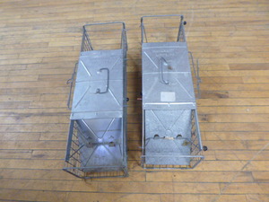 lot 53 image: 2 Havahart Live Traps