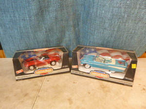 lot 76 image: 2 Ertl American Muscle Die-Cast Cars