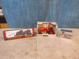 lot 81 image: Die-Cast Trucks