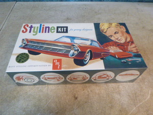lot 84 image: Ertl AMT Styline Kit