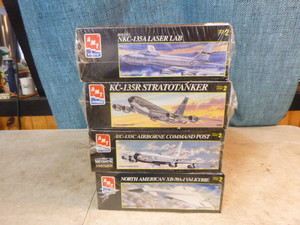 lot 85 image: 4 Ertl AMT Airplane Model Kits