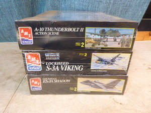 lot 87 image: 3 Ertl AMT Airplane Model Kits