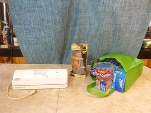 lot 107 image: Kitchen Items