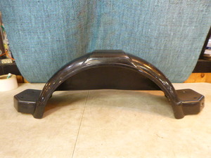 lot 135 image: Sturdy Built Black Plastic Single Axle Trailer Fender