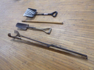 lot 137 image: Lawn and Garden Tools