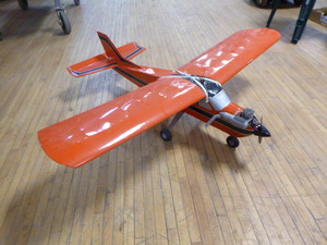 lot 186 image: RC Airplane