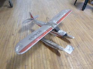 lot 187 image: RC Hobby Zone Super Cub Floats Airplane