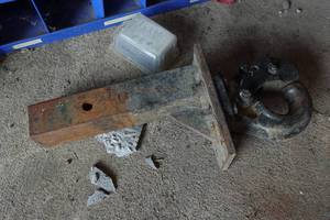 lot 364 image: Pintle Hook Receiver Hitch