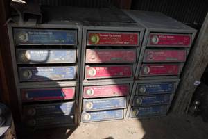 lot 370 image: Fastener Organizer with Fasteners