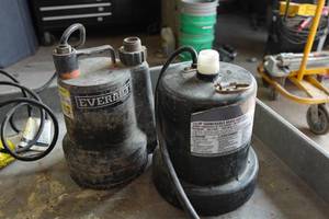 lot 372 image: 2 Submersible Utility Pumps