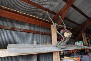 lot 251 image: Wacker Neuson Gas Powered 8 Concrete Screed