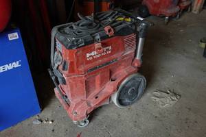lot 253 image: Hilti VC 150-10 XE Concrete Dust Vac
