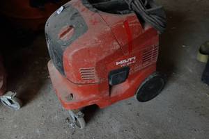 lot 255 image: Hilti VC 40-U Dust Extractor