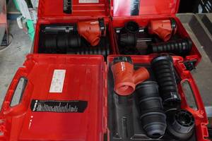 lot 406 image: 3 Hilti TE DRS-B Dust Extractors