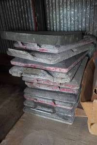 lot 420 image: Concrete Knee Pads