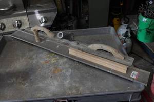 lot 453 image: Concrete Darbies