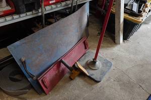 lot 462 image: Concrete Molds and Tampers