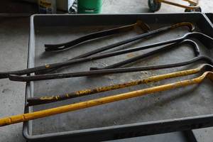 lot 850 image: Large Crow Bars