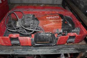 lot 272 image: Hilti TE 1000-AVR Demolition Hammer